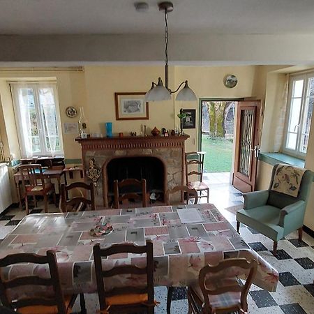 Maison De Famille Razecueillé Esterno foto